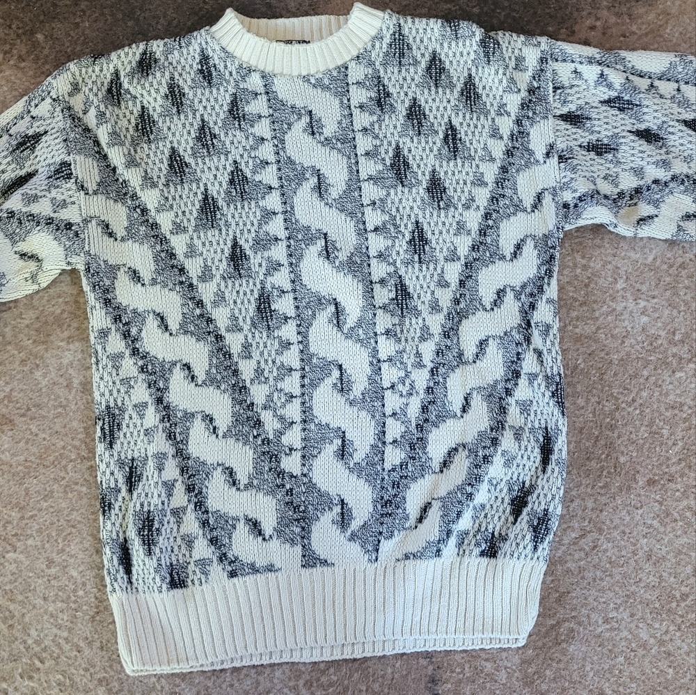 Patterned Gray and White Men's Newport Castle Sweater